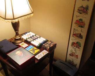End table, table Lamps and household