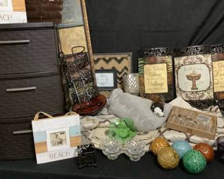 Home Decor Accents