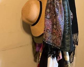 Womens Accessories With Hat Stand