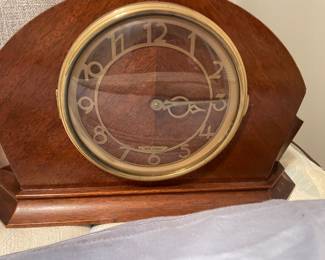 Seth Thomas working mantle clock 