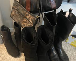 Women's shoes sizes 9-9.5