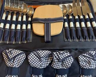 Travel Picnic basket 