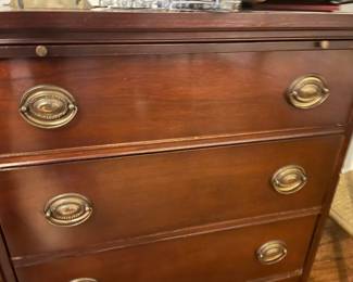1940's mahogany Huntley Dresser 