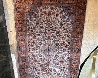 Silk rug 2.5 x 4.5