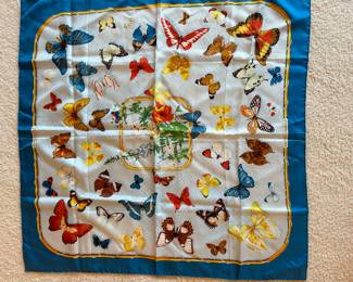 HERMES Silk scarf