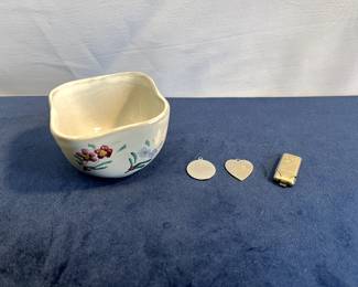 Catholic Pocket Shrine With Statue Of St Anthony, Inscribed Charms & Small Floral Dish