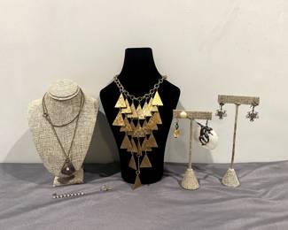 Necklaces, 1 Set Of Earrings & Single Earrings