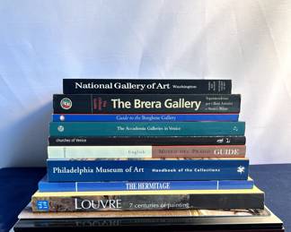 Museum & Gallery Books