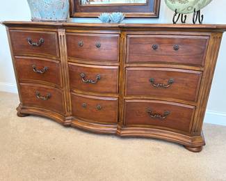 Ethan Allen dresser