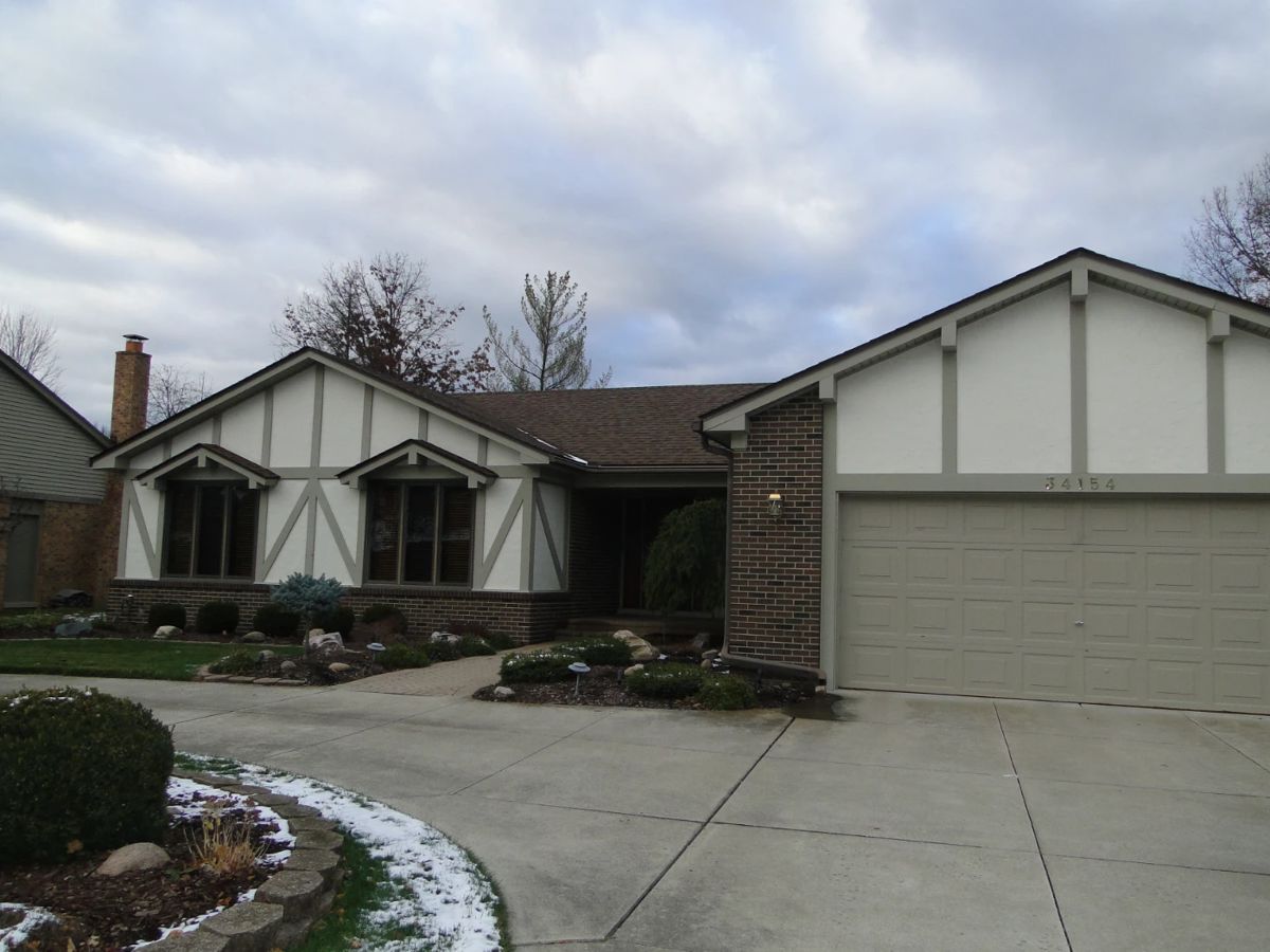 Welcome to our charming Livonia Estate Sale