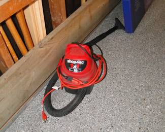 Little, teeny, tiny shop vac