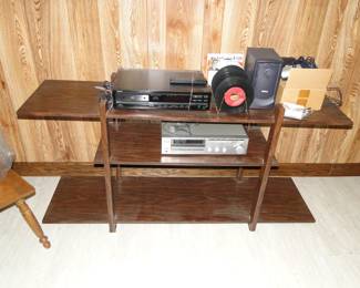 Retro stereo components and console table that would be perfect for that Mid Century Modern bar you have always wanted