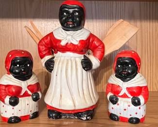 Mammy utensil holder and salt/pepper