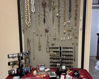Jewelry - many nice pieces and accessories 