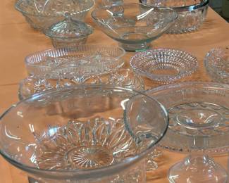 Crystal and decorative glass bowls etc.
