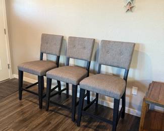 Set of 3 matching bar stools