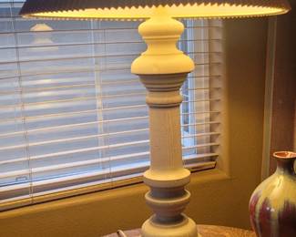 Round oak lamp table