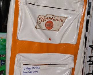 VINTAGE TENNESSEE GARMENT BAG