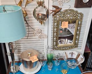 LAMP AND BAR ITEMS MCM