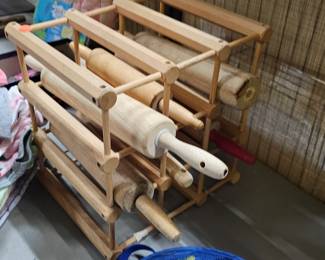 ROLLING PIN RACK / ROLLING PINS