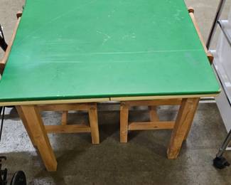 CHILD'S TABLE AND CHAIRS