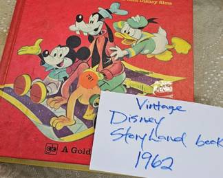 VINTAGE DISNEY STORYLAND BOOK