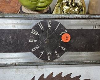 VINTAGE CLOCK