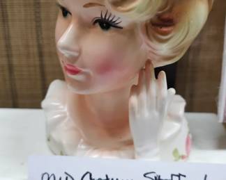 VINTAGE LADY HEAD