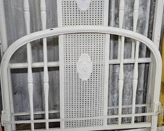 TWIN BED VINTAGE