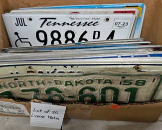 VINTAGE LICENSE PLATES
