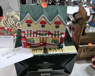 COCA COLA HOUSE CHRISTMAS VILLAGE