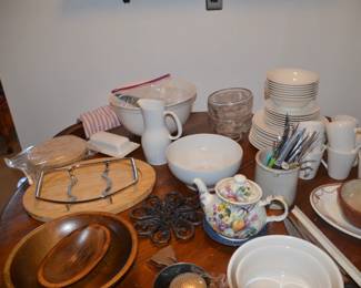 Ceramic serving bowls