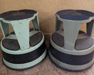 MCM Kik Step Solid Steel supports 350 lbs, casters
