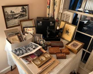 Singer featherweight sewing machine, old photos 