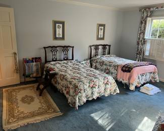 Chippendale twin beds