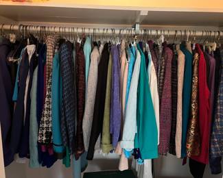 Ladies’ clothing, small sizes