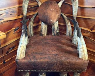 Steer horn chair with cowhide seat