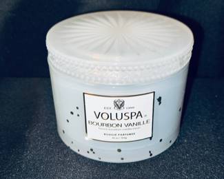 New Voluspa candle