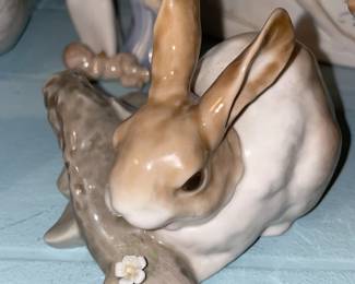 Lladro Bunny Figurine