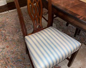 Antique Wooden Dining Room Table & Chairs