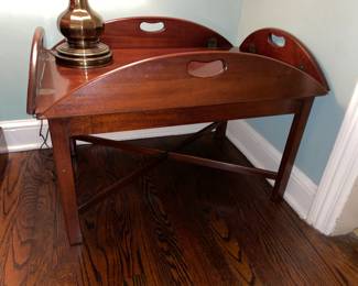 Vintage Wooden Coffee Table W/ 4 Drop Down Side Walls