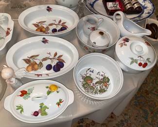 Assorted Fruit Motif Porcelain Tableware By Evesham