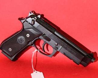 Beretta 9mm Pistol, 92FS - M9A1 Ser# BER683031