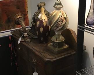 Stand, pottery, lamp, etc....