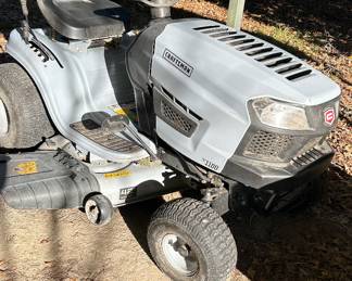 Craftsman Riding Mower T1100 It is running