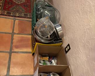 Many many kitchen items