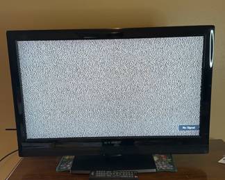 Dynex 32” TV With Remote