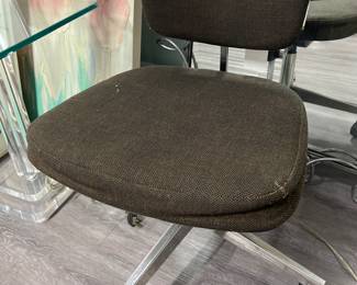 Knoll Incorporated Desk Chair