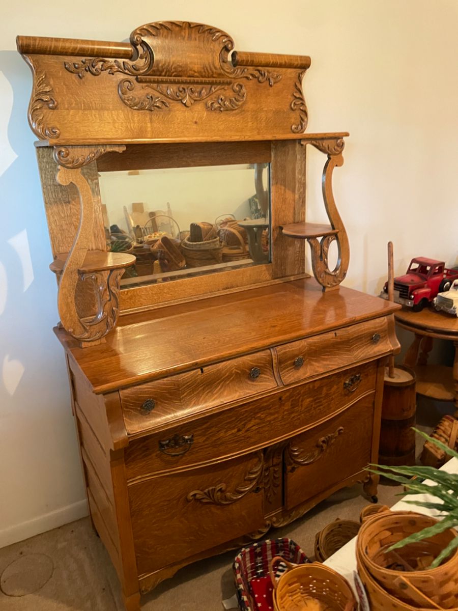 	#3	Antique Solid Oak Victorian Back Bar Sideboard Buffet Server - w/mirror and carved applique pieces. 48x26x80	 $ 350.00 																											