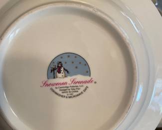 	#65	Cambridge Potteries Snowmen Serenade Dinnerware - set of 8 	$75.00																											